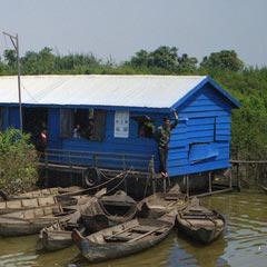 The floating village 