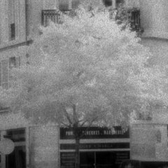 Paris via infrared - 4 - New window